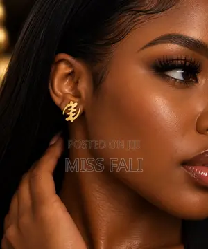 Sculpted Muse Gold Studs