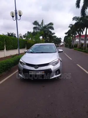 Toyota Corolla S 4dr Sedan (1.8L 4cyl CVT) 2016 Gray