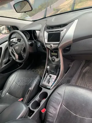 Hyundai Elantra 2013 Silver