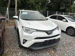 Toyota RAV4 2019 White