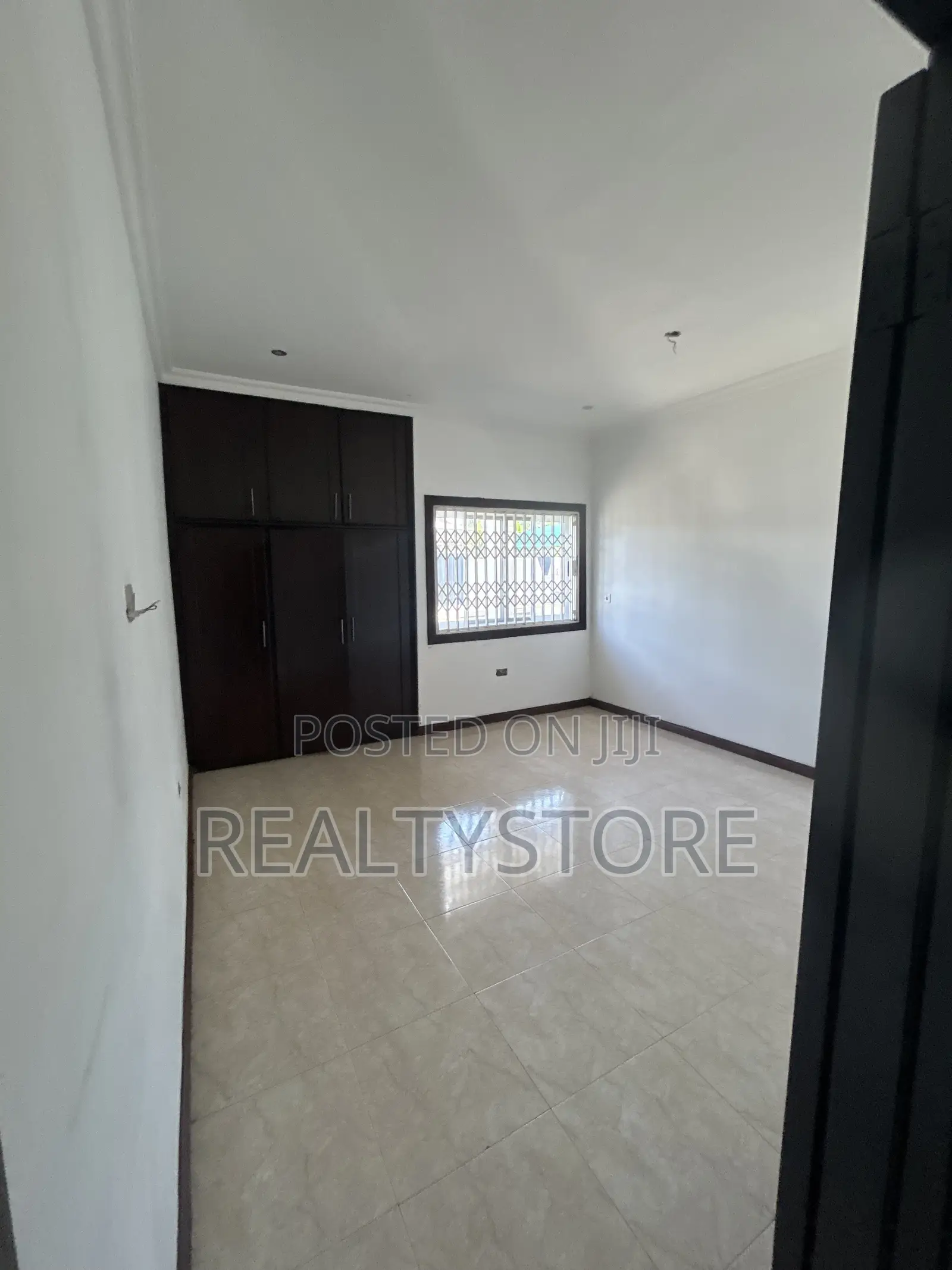 5bdrm House in Realtor Store, Accra Metropolitan for rent