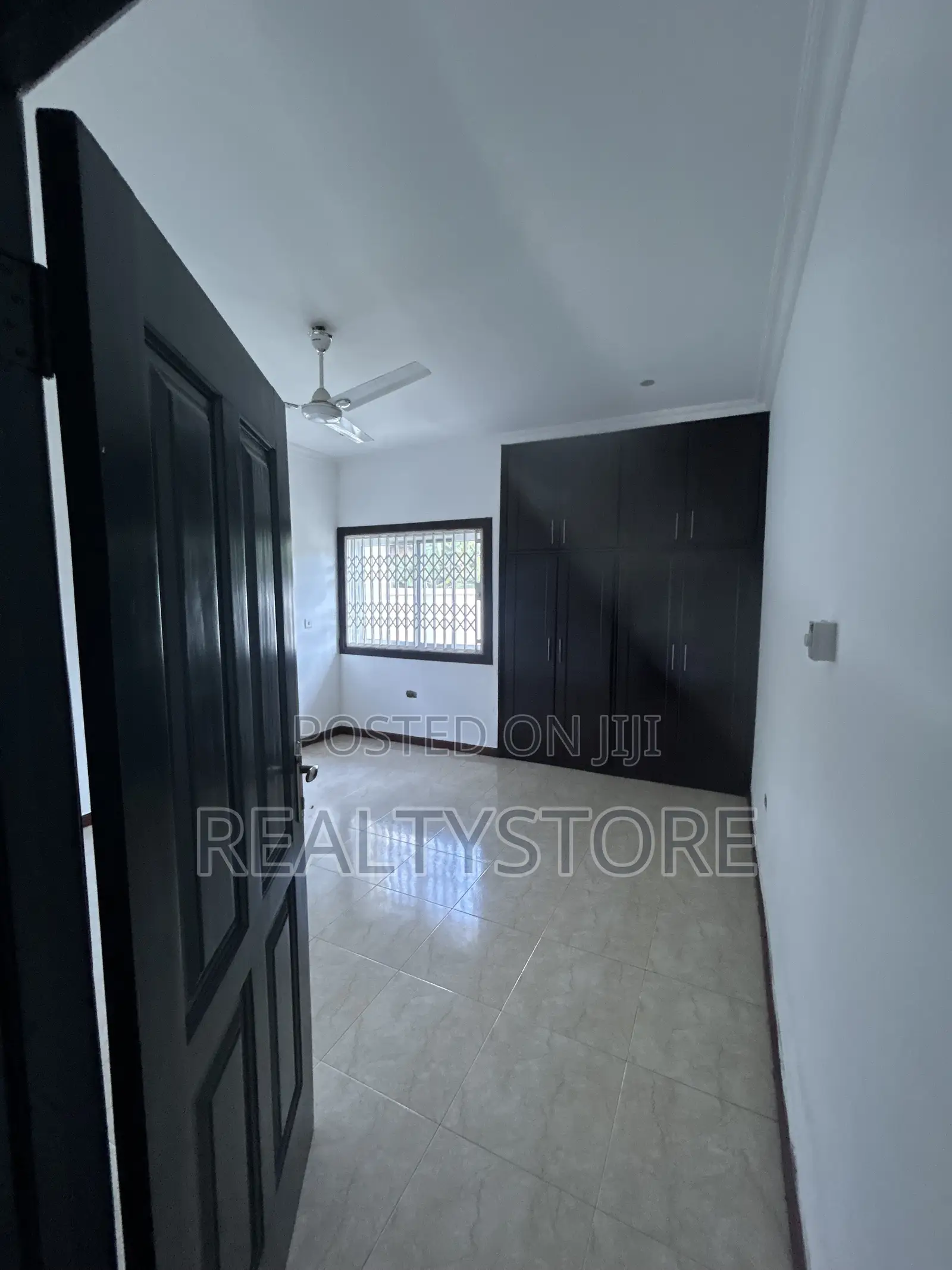 5bdrm House in Realtor Store, Accra Metropolitan for rent
