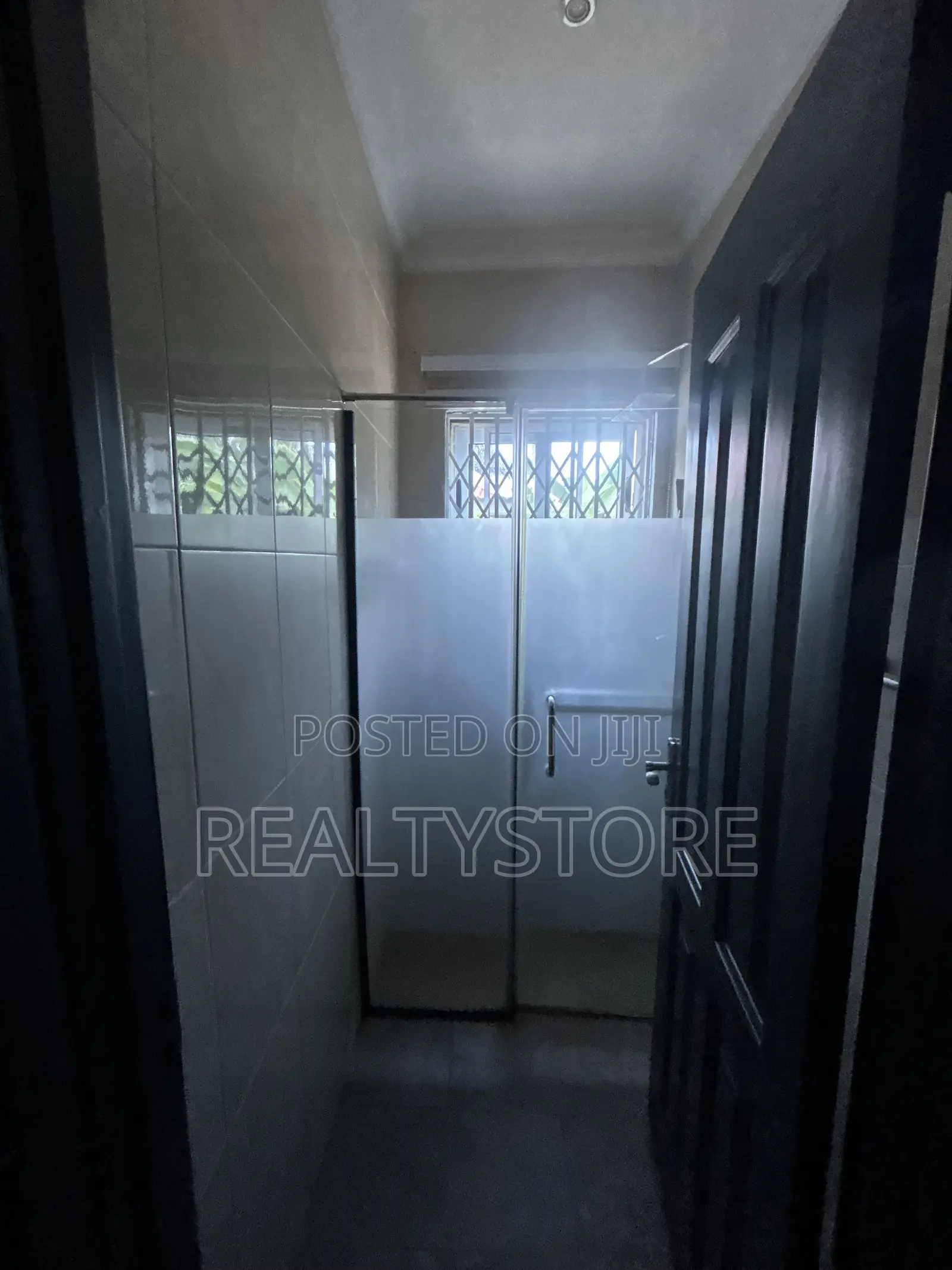 5bdrm House in Realtor Store, Accra Metropolitan for rent