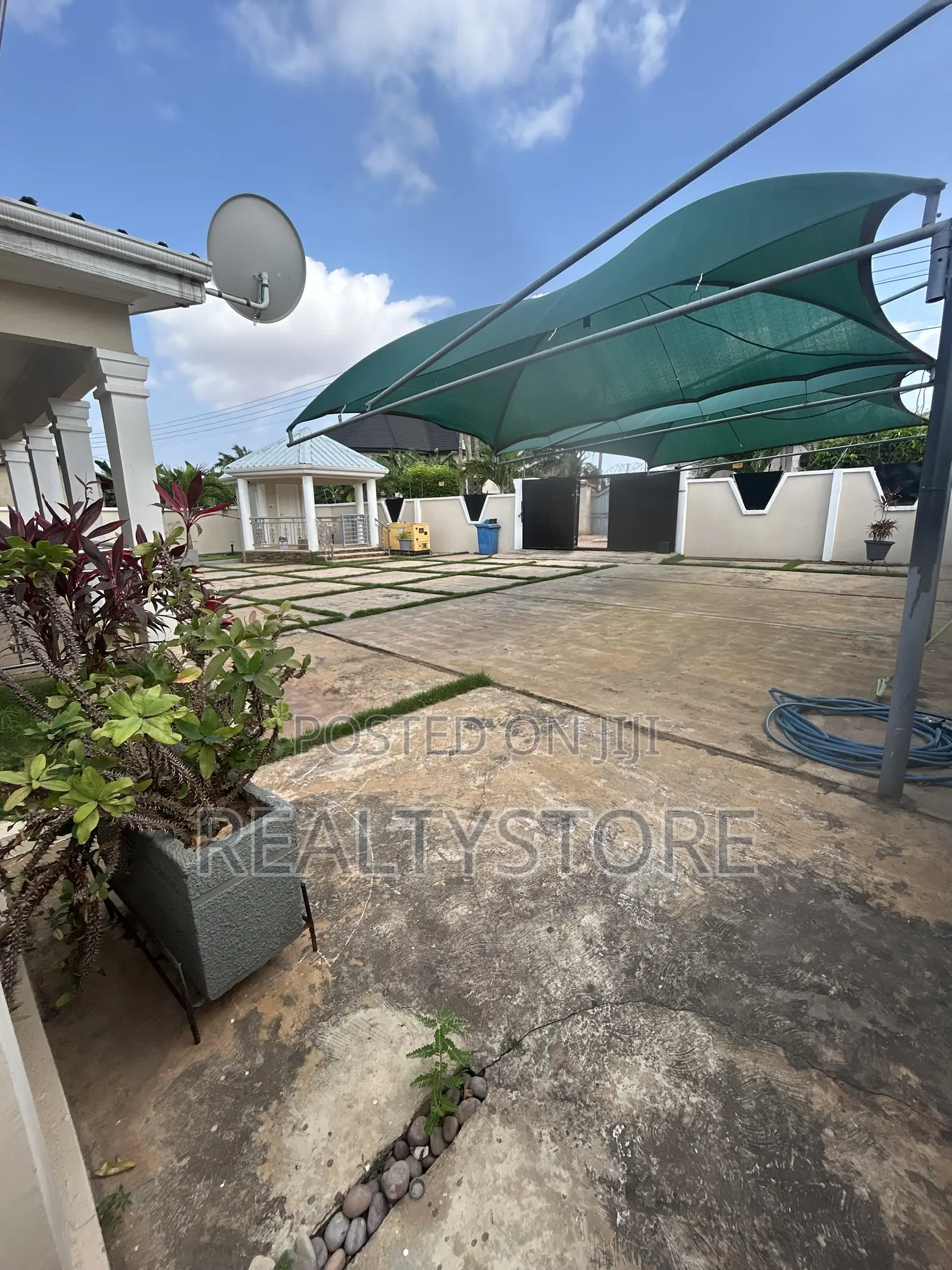 5bdrm House in Realtor Store, Accra Metropolitan for rent