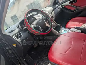 Hyundai Elantra Limited Sedan FWD (1.8L 4cyl 6A) 2013 Black