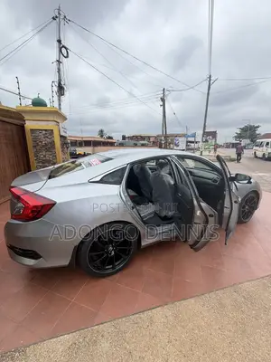 Honda Civic EX Sedan 2018 Silver