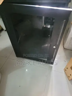 4-Post 15U Wall Mount Network Cabinet Wall-Mounted Server GlassRack