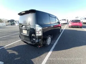 Toyota Voxy 2012 Black