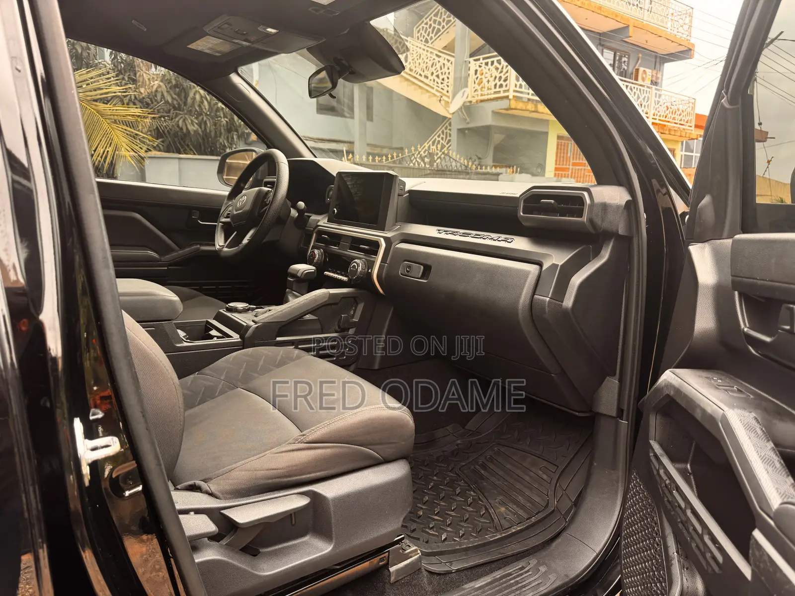 Toyota Tacoma 2024 Black