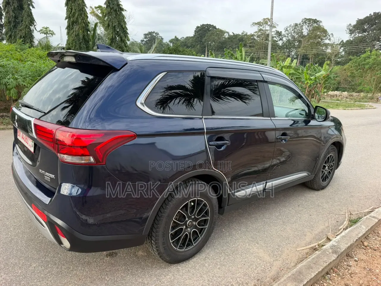 Mitsubishi Outlander 2019 Blue