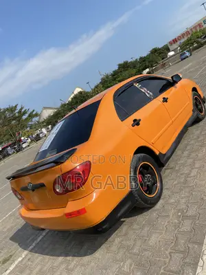 Toyota Corolla 2007 Orange