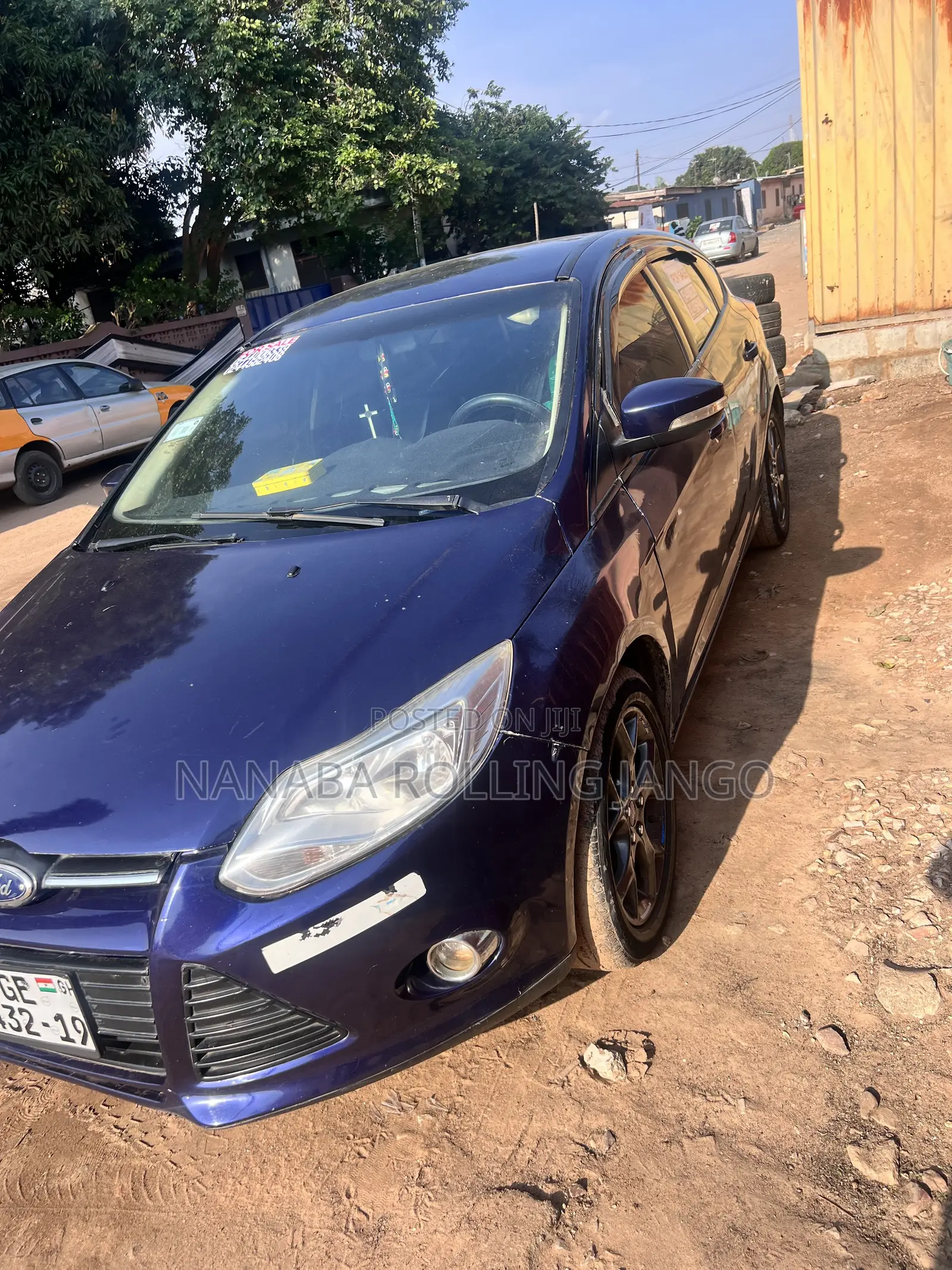 Ford Focus SE 4dr Hatchback (2.0L 4cyl 5M) 2014 Blue