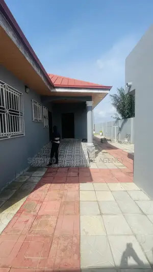 3bdrm House in Sefdard Properties, Amasaman for rent