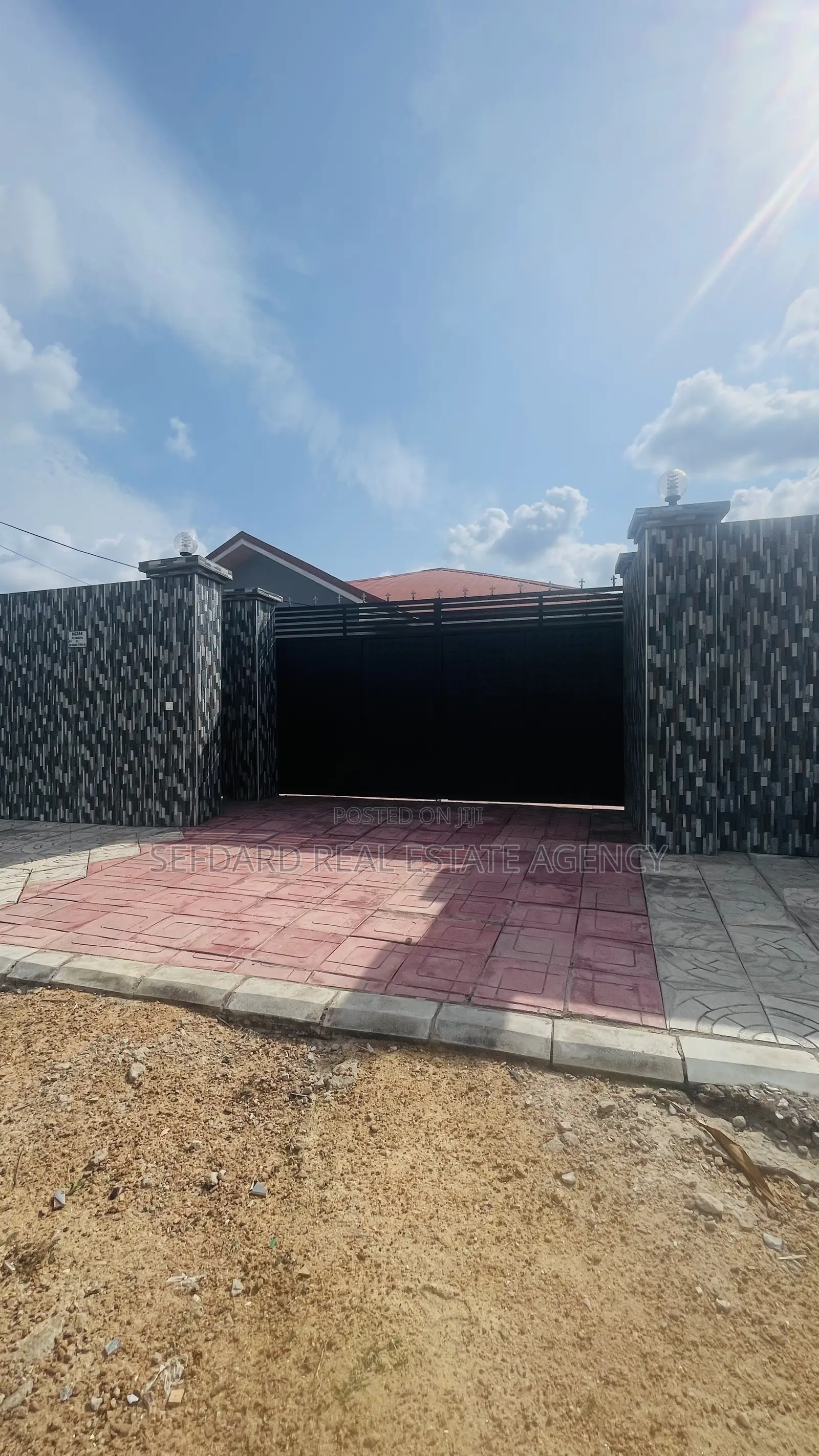 3bdrm House in Sefdard Properties, Amasaman for rent