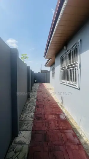 3bdrm House in Sefdard Properties, Amasaman for rent
