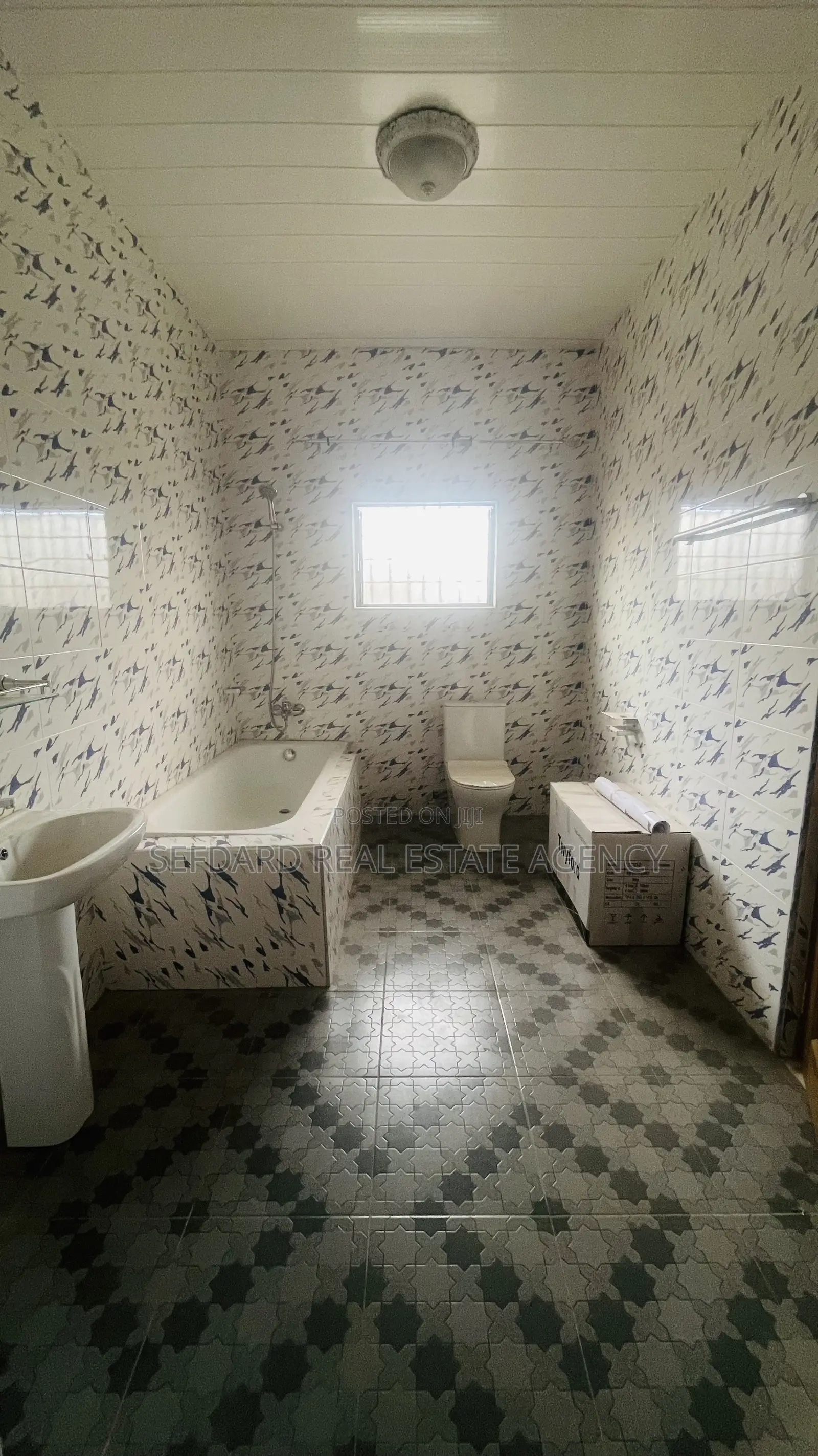 3bdrm House in Sefdard Properties, Amasaman for rent