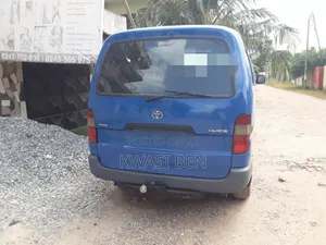 Toyota HiAce 2008 Blue