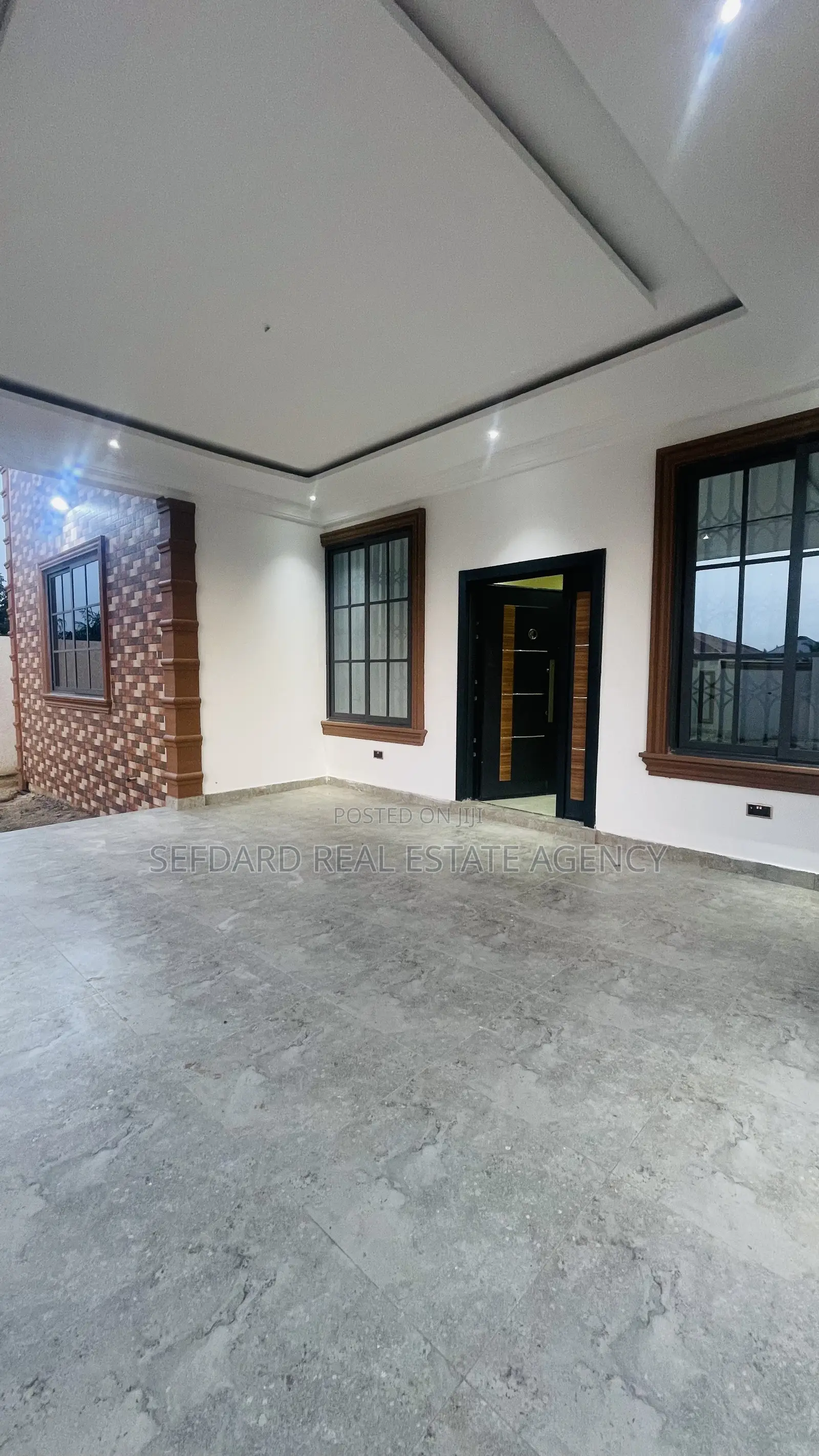 4bdrm House in Sefdard Properties, Amasaman for sale