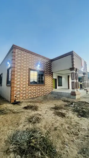 4bdrm House in Sefdard Properties, Amasaman for sale