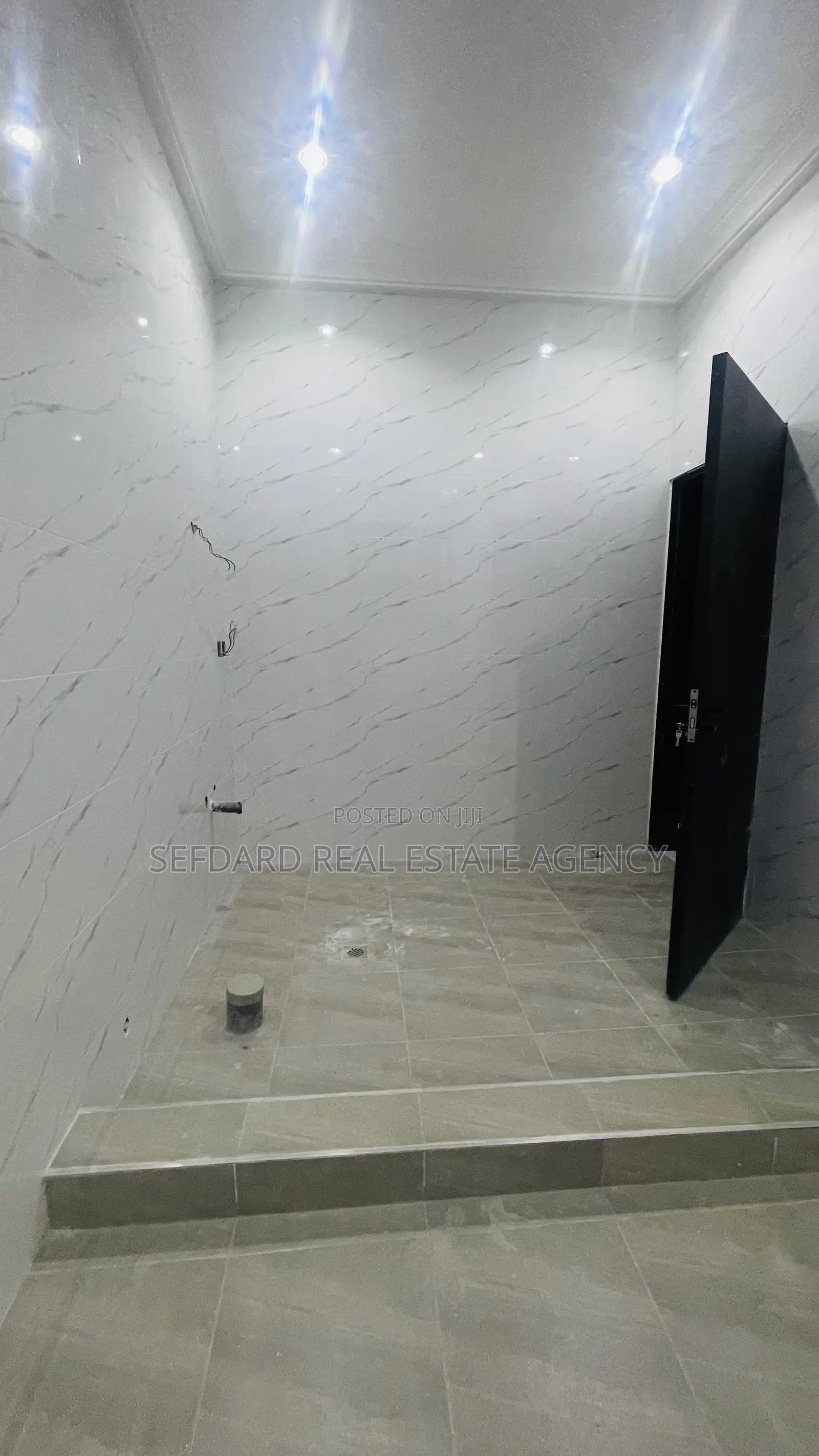 4bdrm House in Sefdard Properties, Amasaman for sale