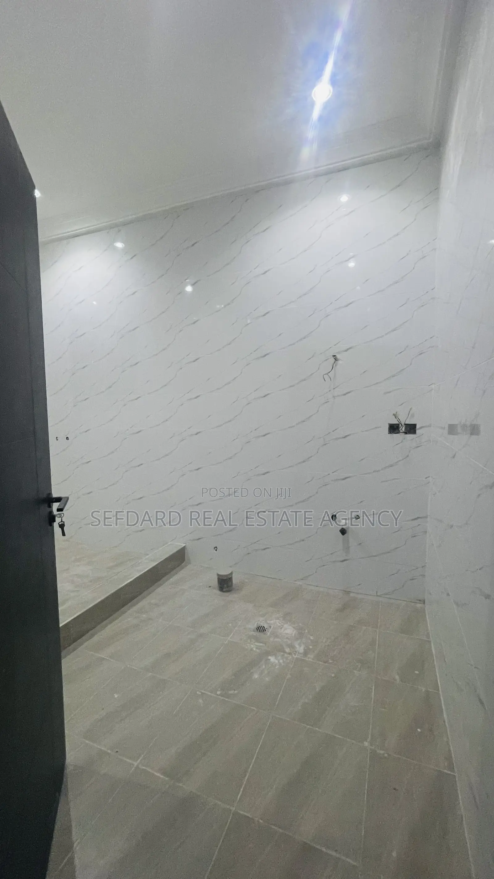 4bdrm House in Sefdard Properties, Amasaman for sale