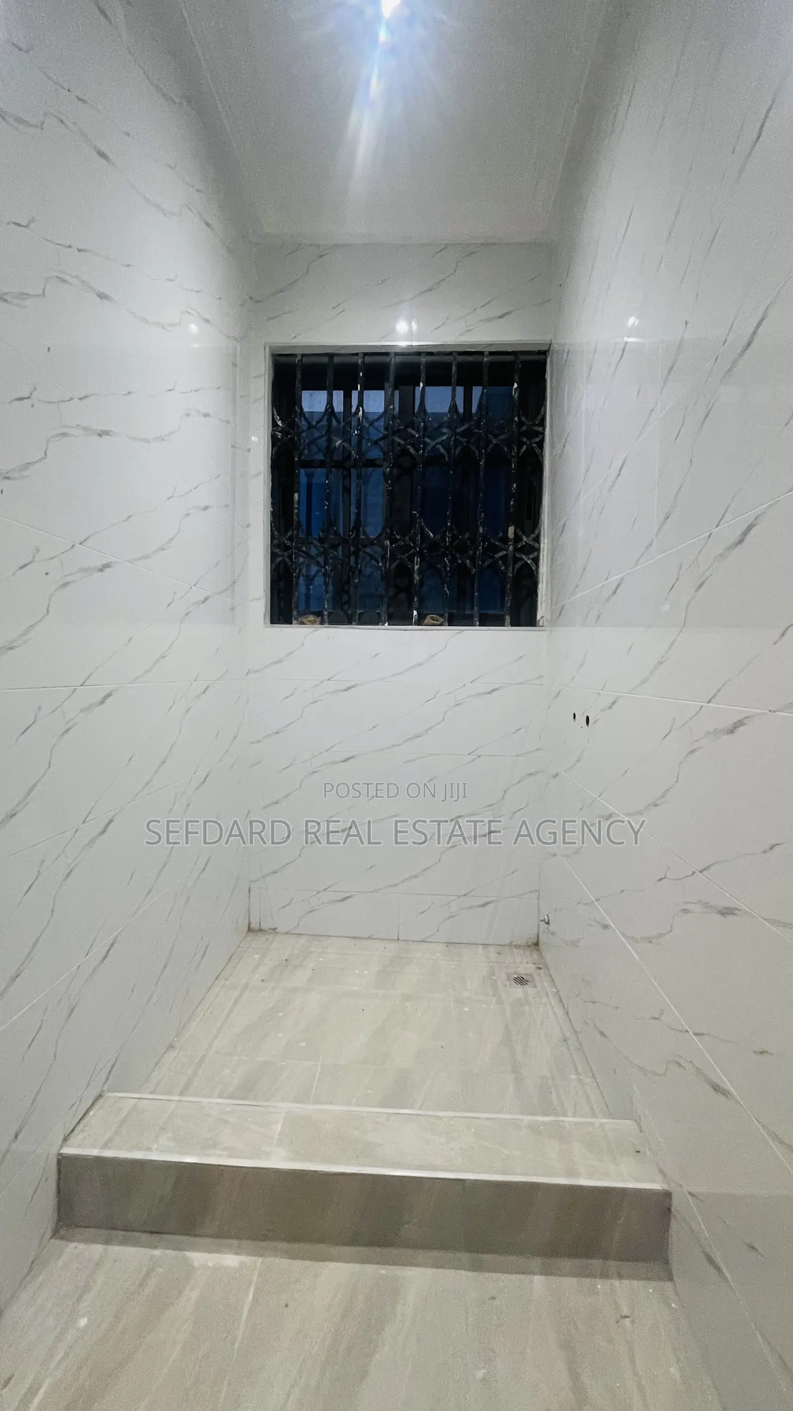 4bdrm House in Sefdard Properties, Amasaman for sale