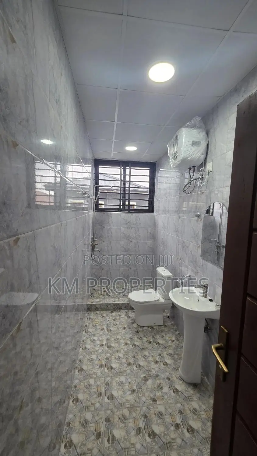 2bdrm Apartment in North Legon for rent