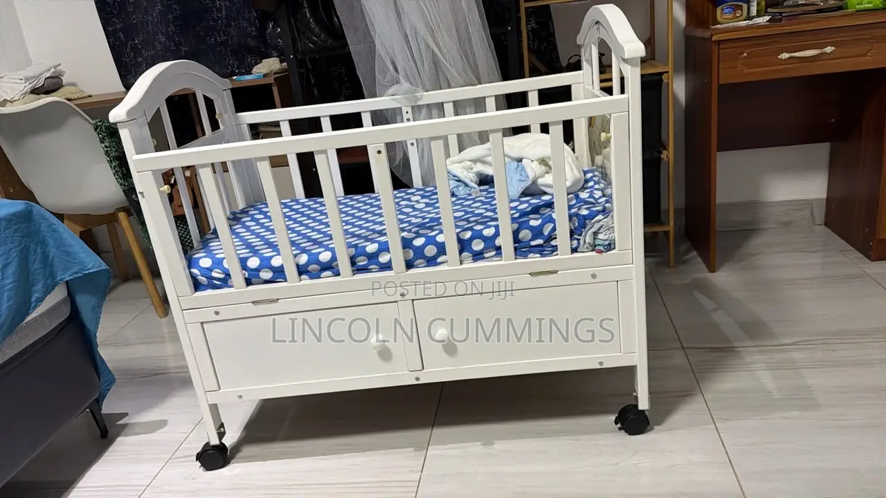 Baby Crib With Mattress, Net and Drawers