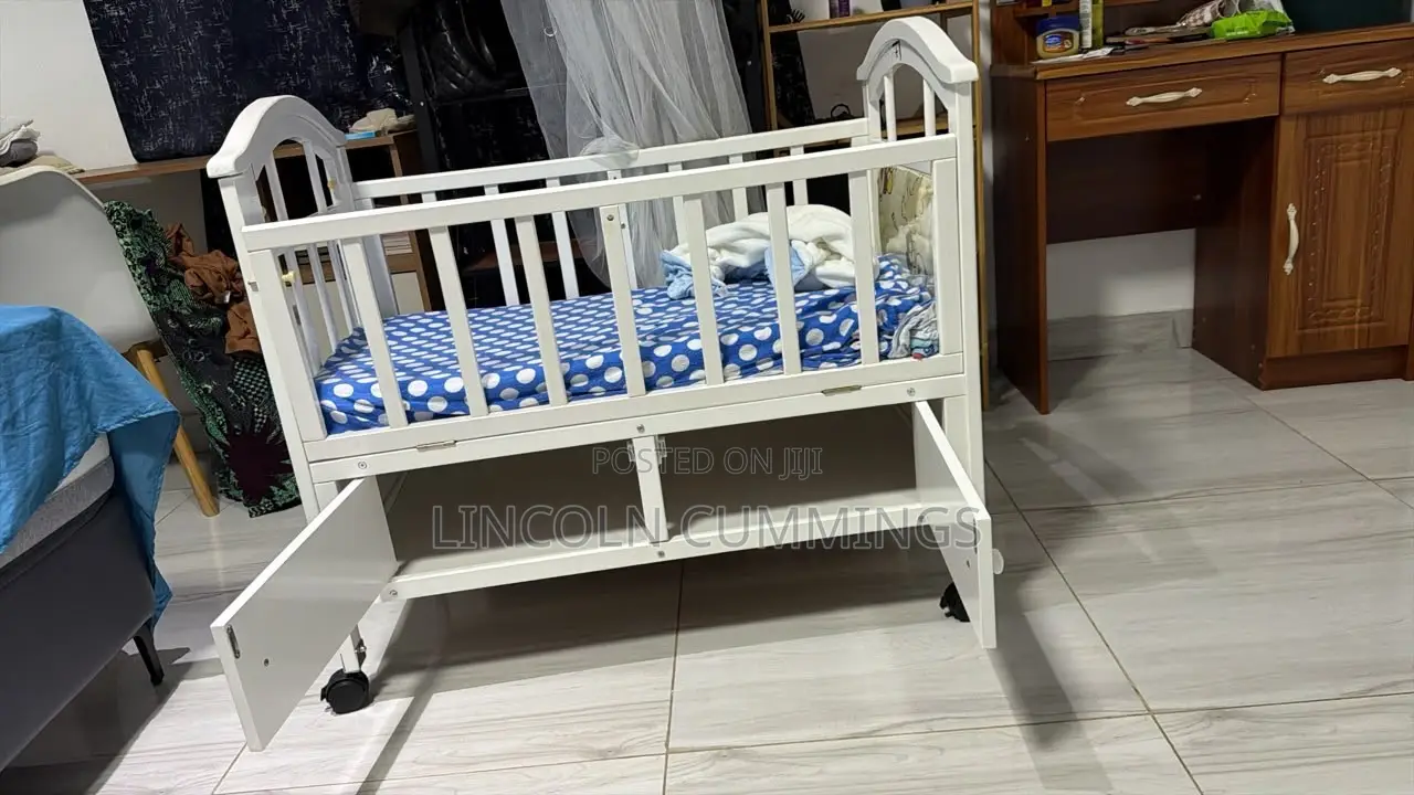 Baby Crib With Mattress, Net and Drawers