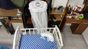 Baby Crib With Mattress, Net and Drawers