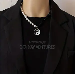 Ying Yang Necklace Black/White