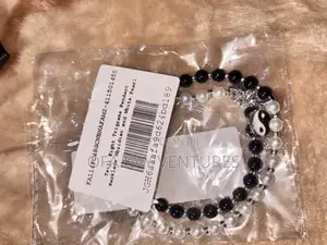 Ying Yang Necklace Black/White