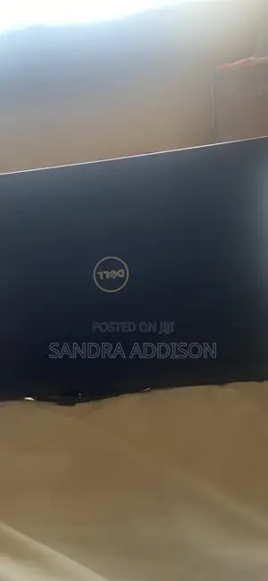 Laptop Dell Vostro 15 3568 8GB Intel Core i3 HDD 1T