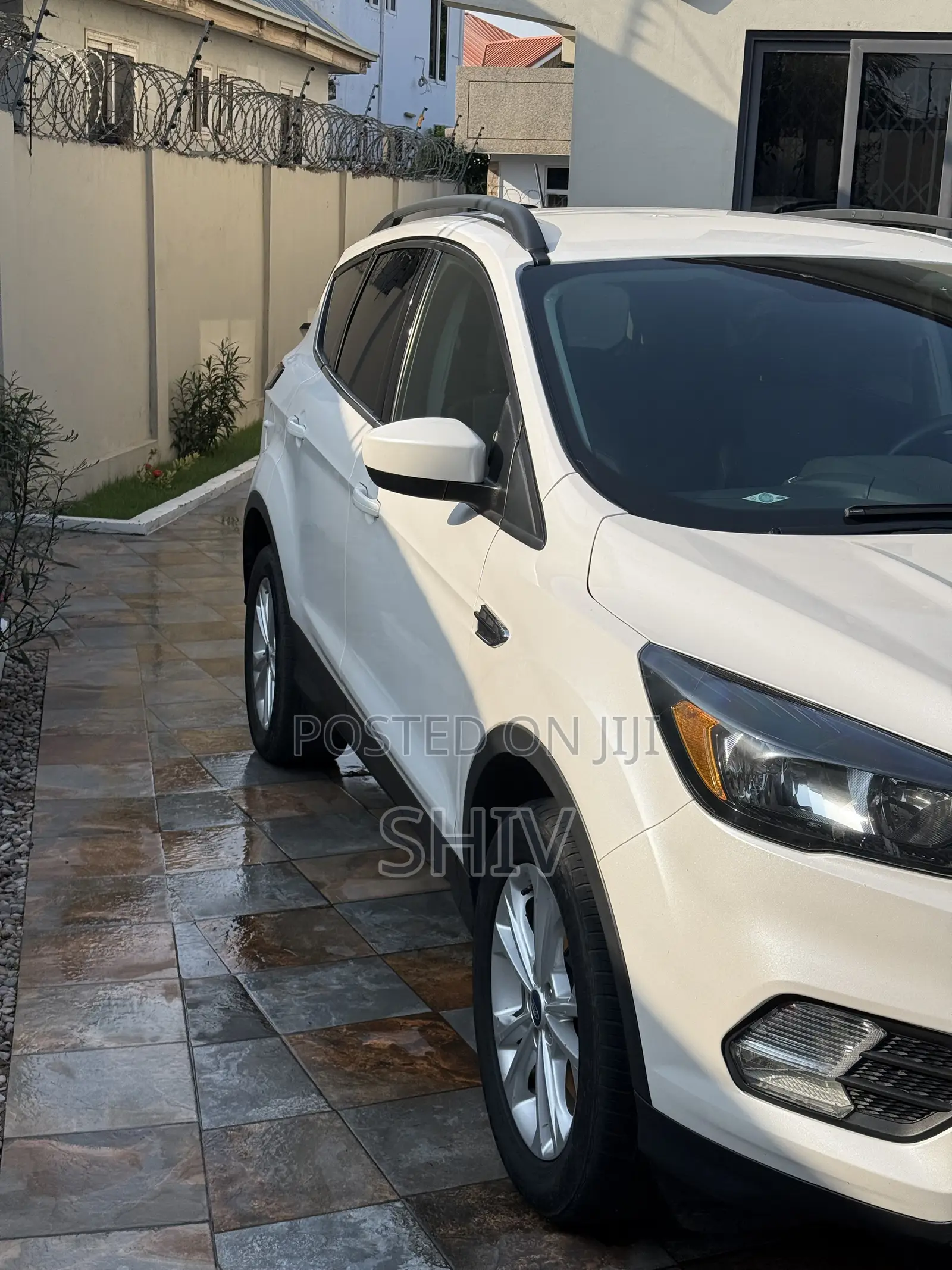 Ford Escape SE 4x4 2018 Pearl