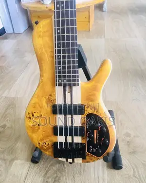 Cort A5 Plus SC Amber Open Pore BASS GUITAR(PLUS BAG)