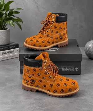 Timberland/Combat Boots
