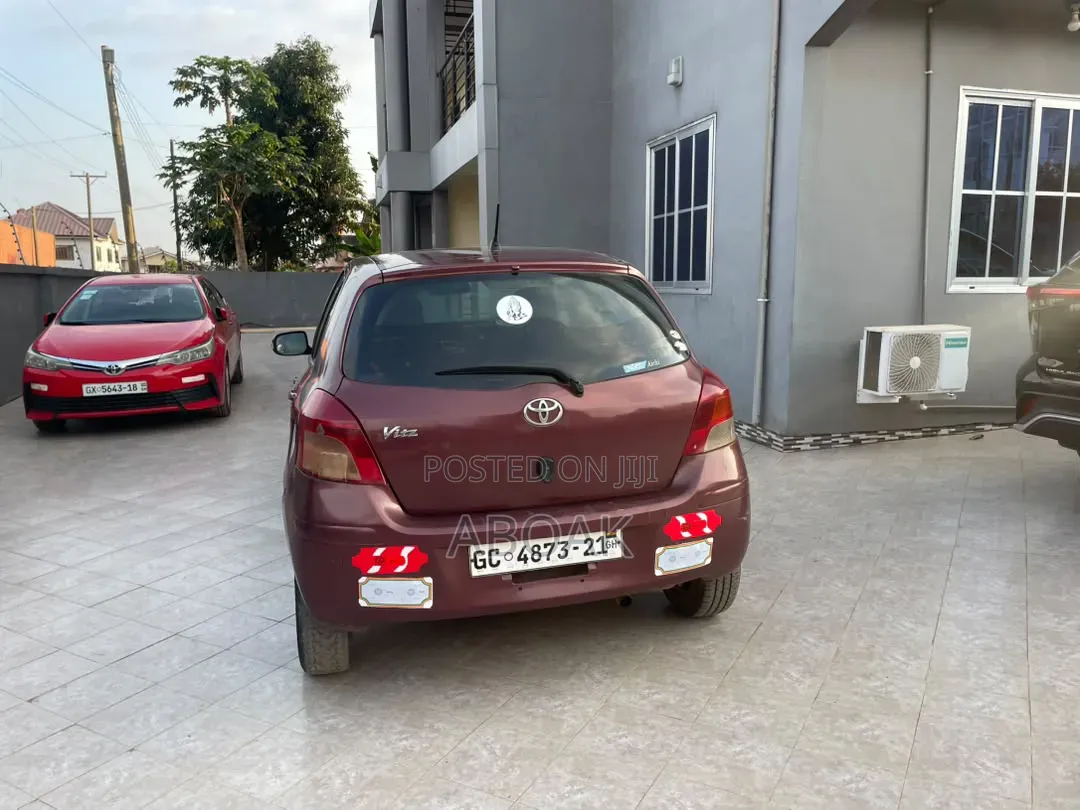 Toyota Vitz 2010 Brown