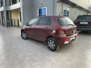 Toyota Vitz 2010 Brown