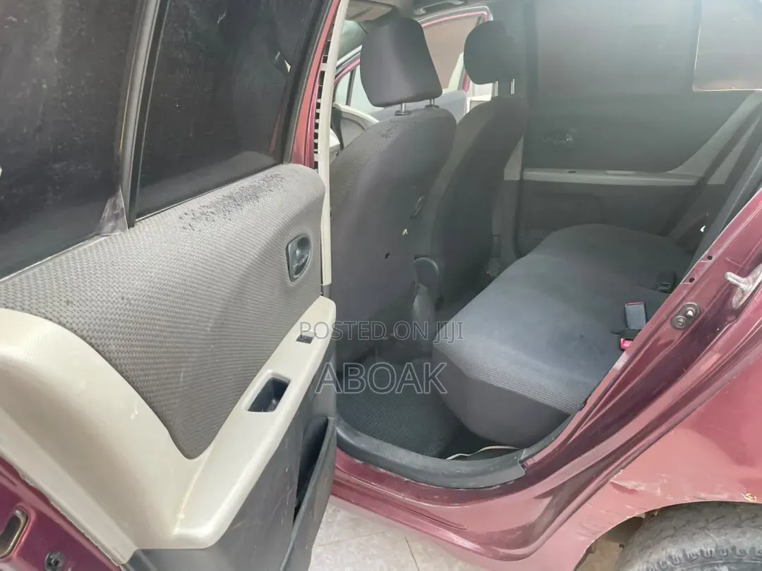 Toyota Vitz 2010 Brown