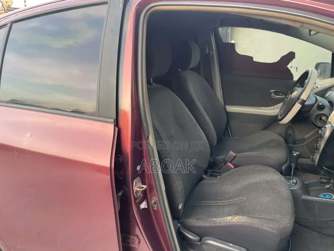 Toyota Vitz 2010 Brown