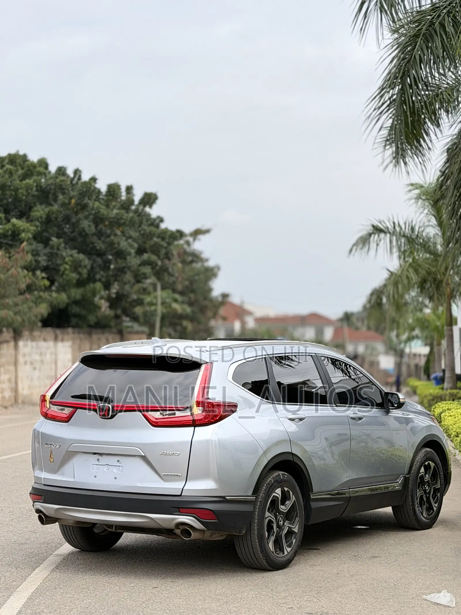 Honda CR-V Touring AWD 2019 Silver