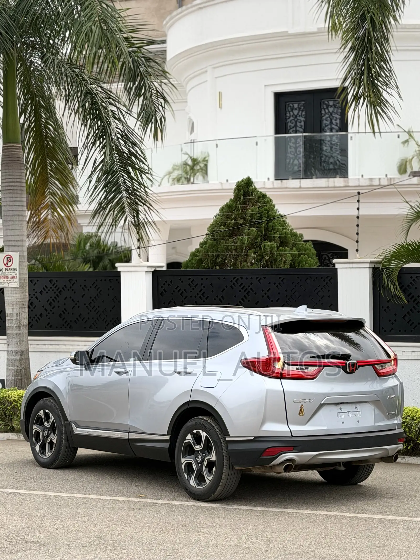 Honda CR-V Touring AWD 2019 Silver