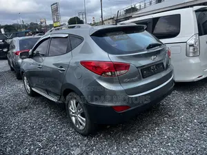 Hyundai Tucson Limited AWD 2013 Silver