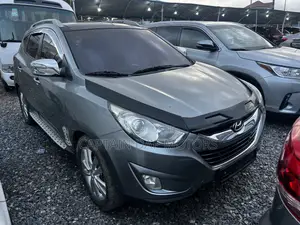 Hyundai Tucson Limited AWD 2013 Silver