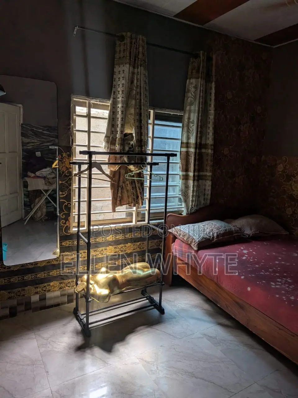 Furnished 2bdrm Apartment in Exhibition for rent