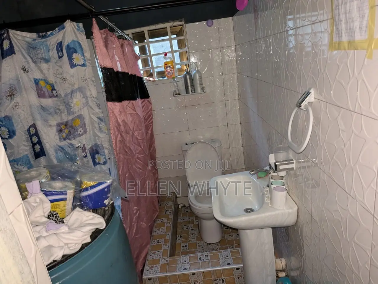 Furnished 2bdrm Apartment in Exhibition for rent