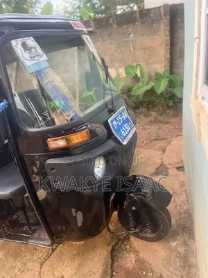 Bajaj RE 2019 Black