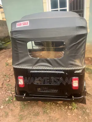 Bajaj RE 2019 Black