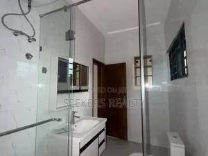 4bdrm House in Seekers Realty, School Junction for sale