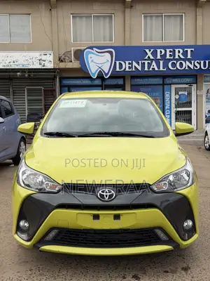 Toyota Yaris SE Hatchback 5dr 2016 Green